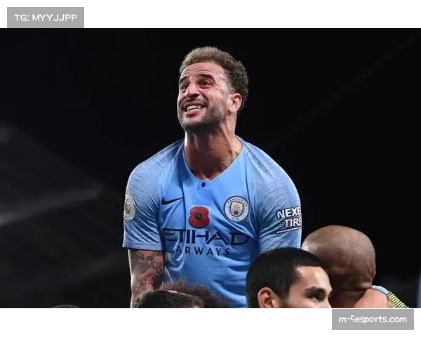 雷恩后卫特鲁弗特因伤缺阵，球队由守转攻第一环节受挫